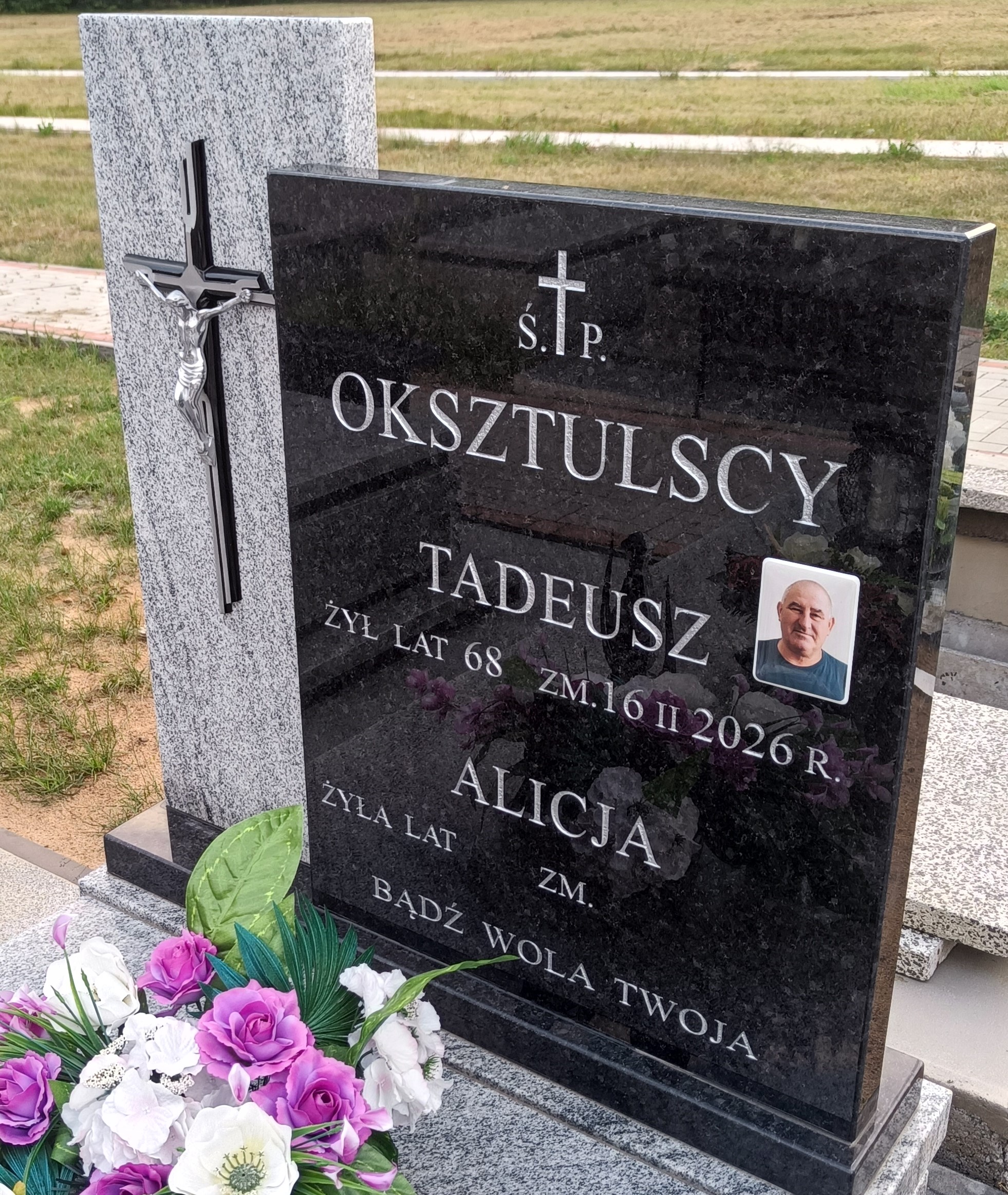 Grób Tadeusz Oksztulski